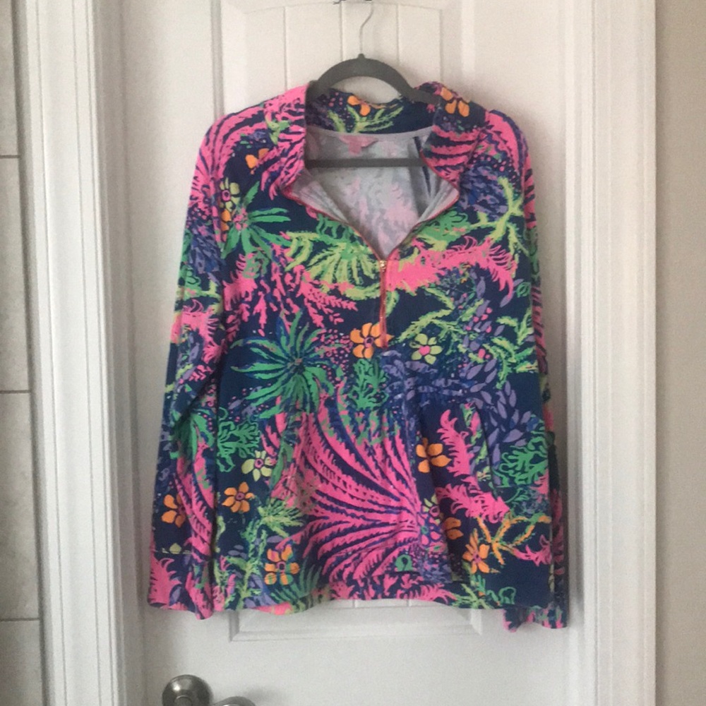 Lilly Pulitzer pullover size XL